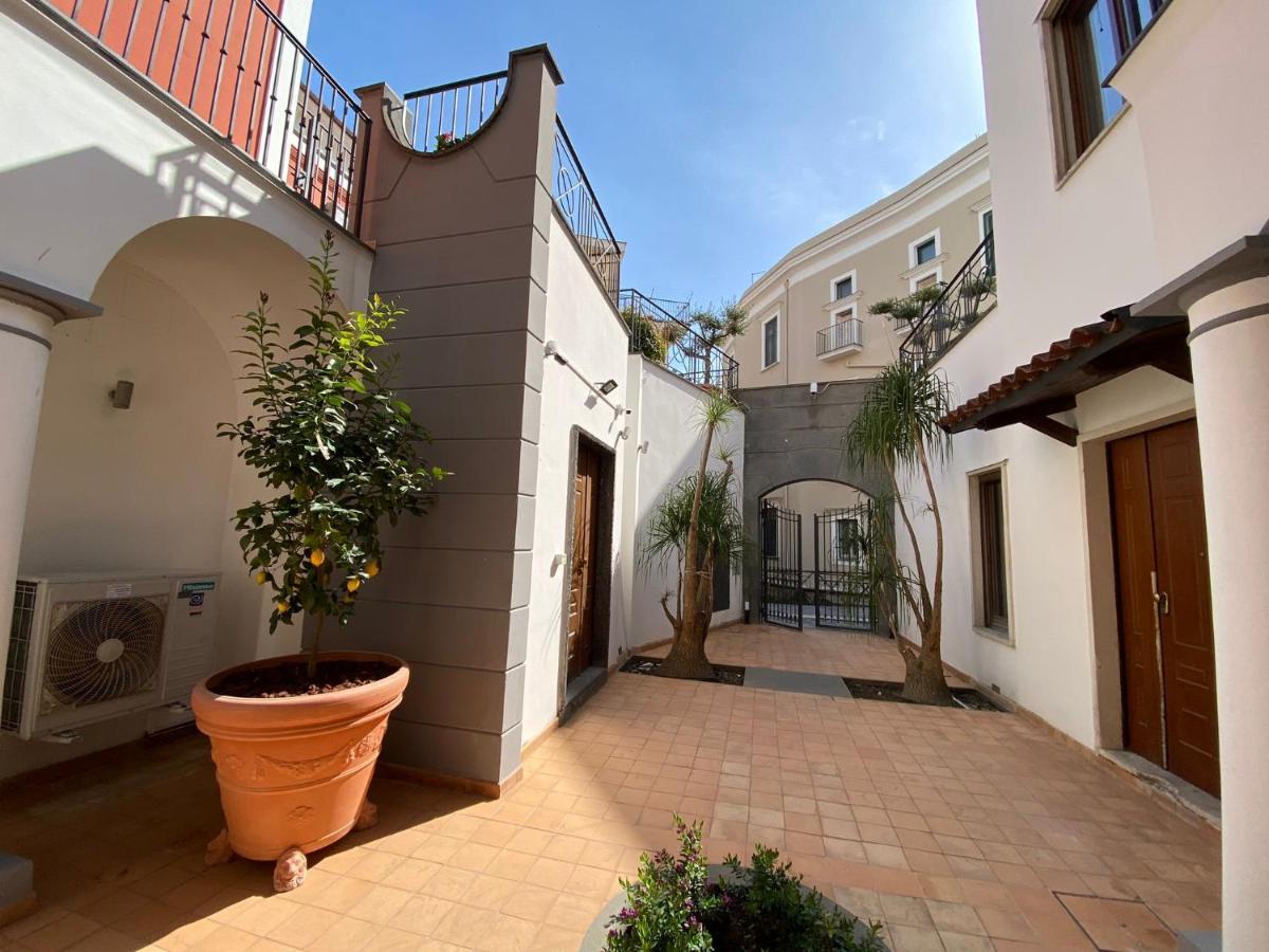 Zara Palace - Ariosto Scafati Luaran gambar